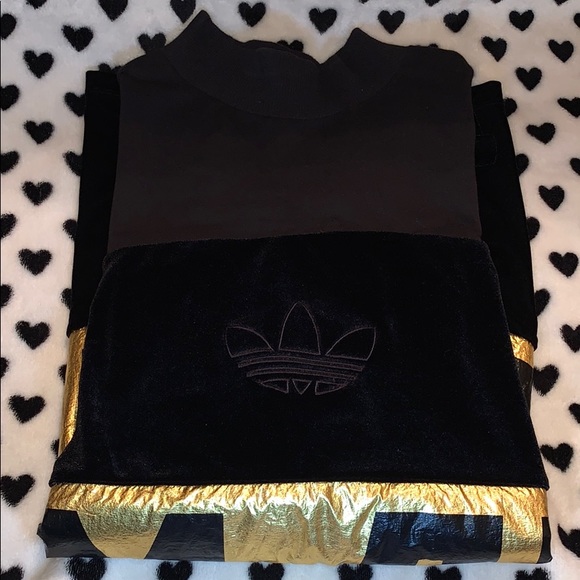 BRAND NEW Adidas Velour Gold Foil Oversized Shirt - Picture 4 of 4